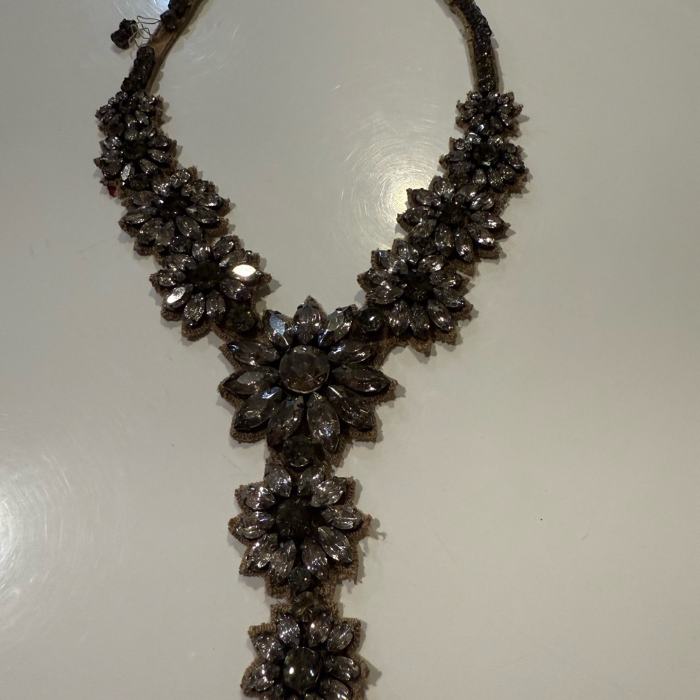 Valentino Elegant Silver Floral Necklace As Is - Picture 4 of 6